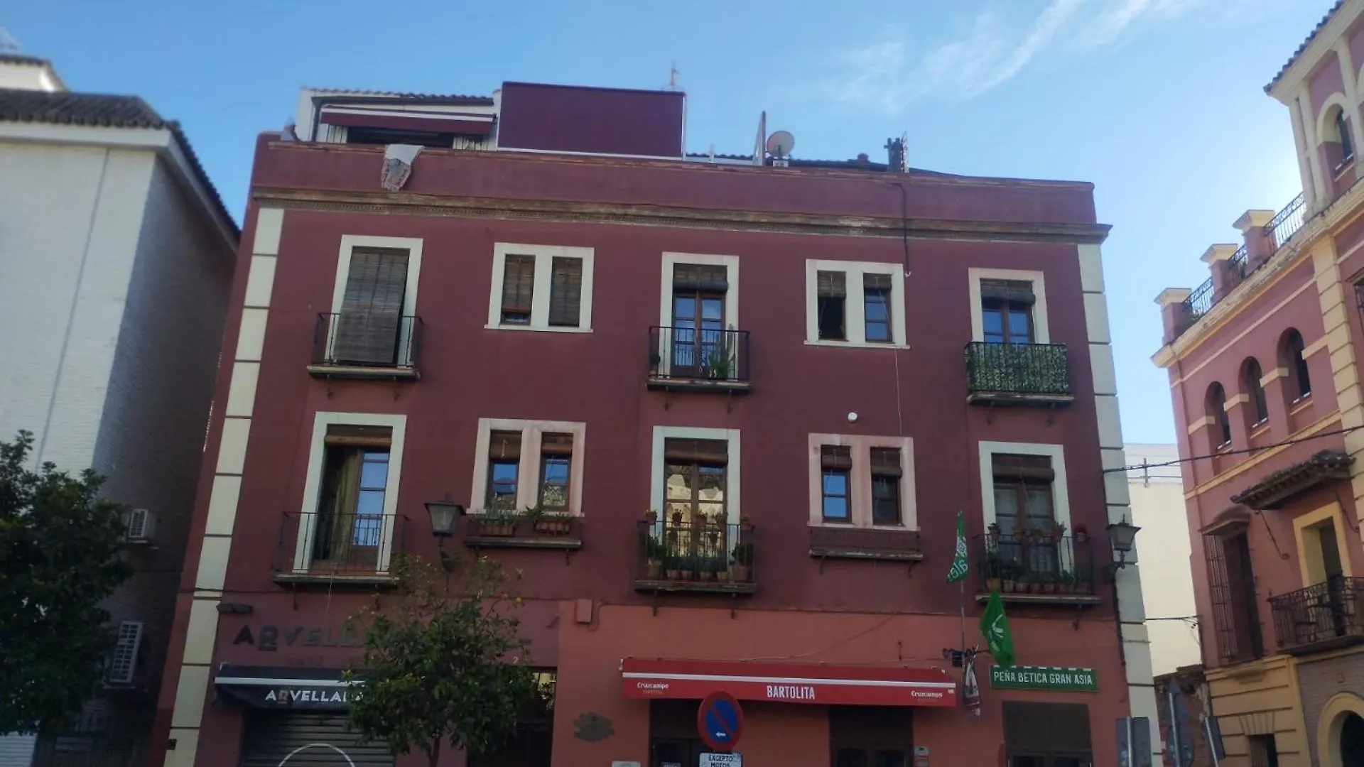 Atico Centrico Plaza Moravia ,San Julian. Daire Sevilla